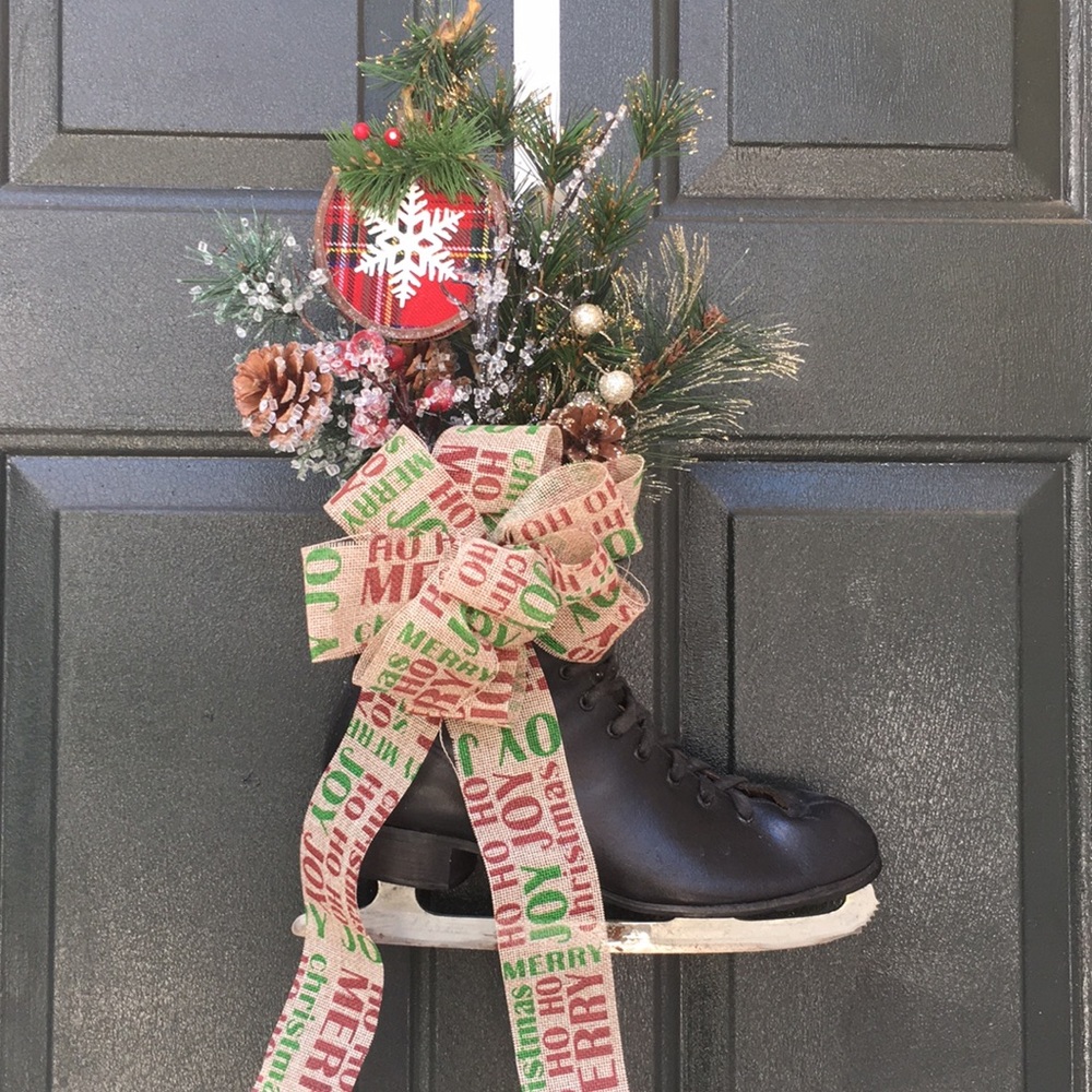 Ice Skate Door Hanging / Wreath